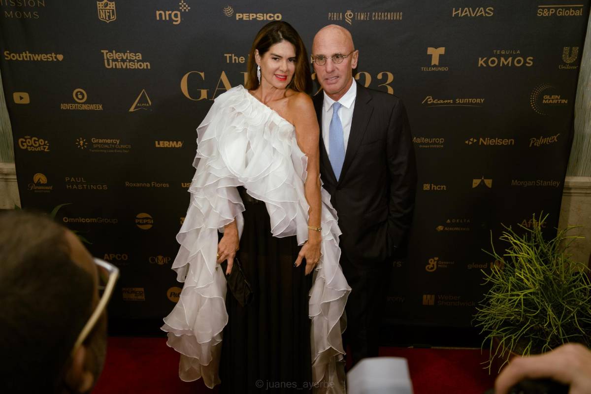 ”Se siente increíble reconocer mi latinidad. En voz alta y en este maravilloso evento”, dijo Anne Fontaine.