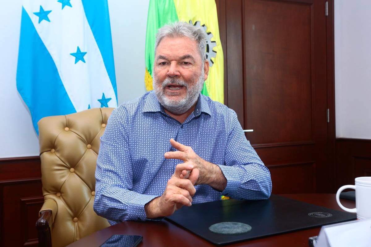 “Me incomoda que involucren a mi esposa y a mi hermano”