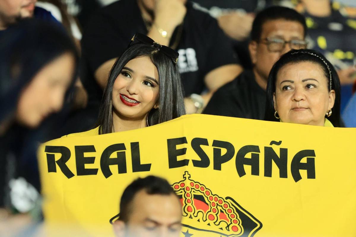 Las chicas del Real España vs Olimpia: bellezas roban suspiros en el clásico