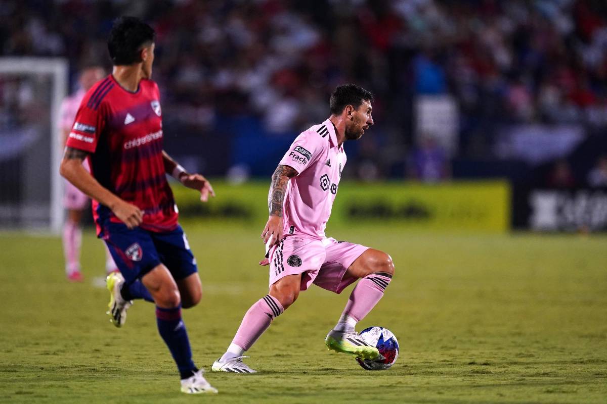 Messi rescata al Inter Miami con doblete y avanzan a los cuartos de final