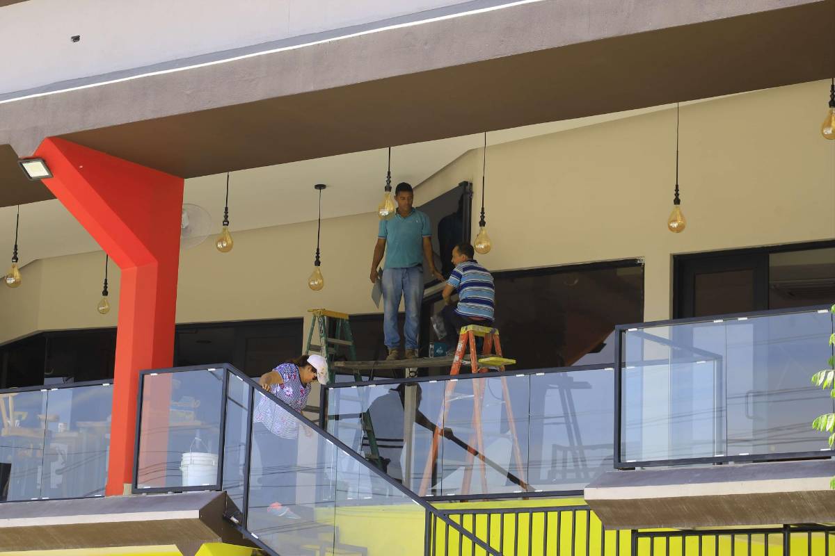 La ciudad también debe crecer en servicios básicos, aconsejan expertos .