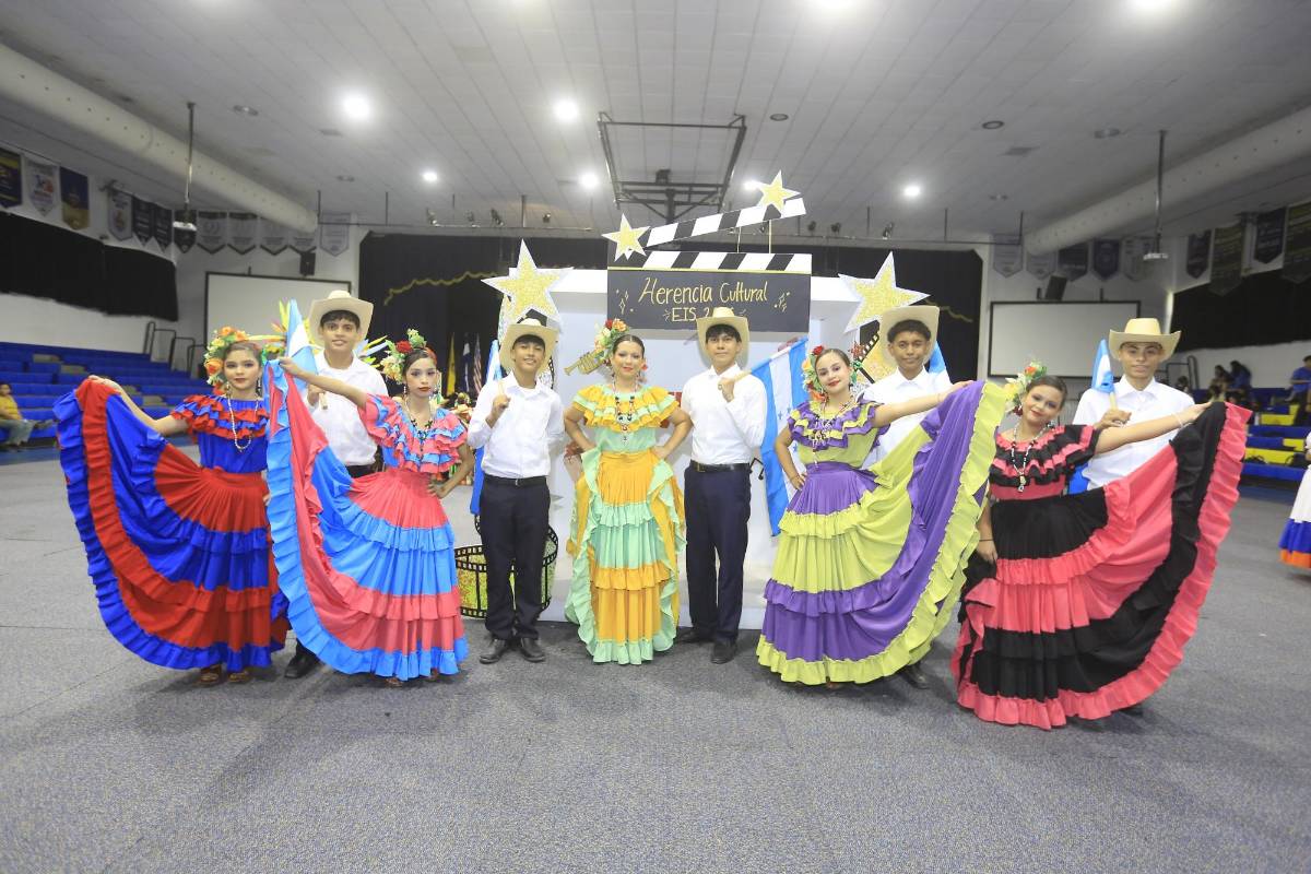 EIS celebra la cuarta edición del Encuentro Cultural de Danzas