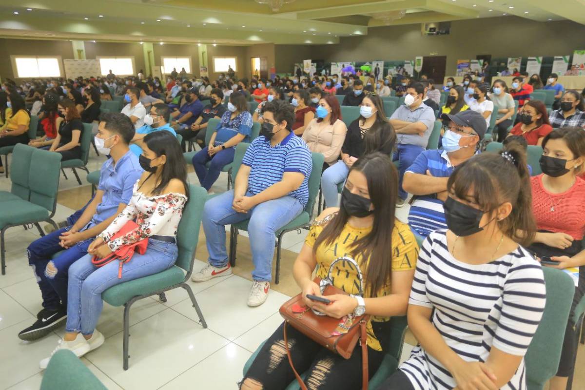 UTH da la bienvenida al primer período académico 2022