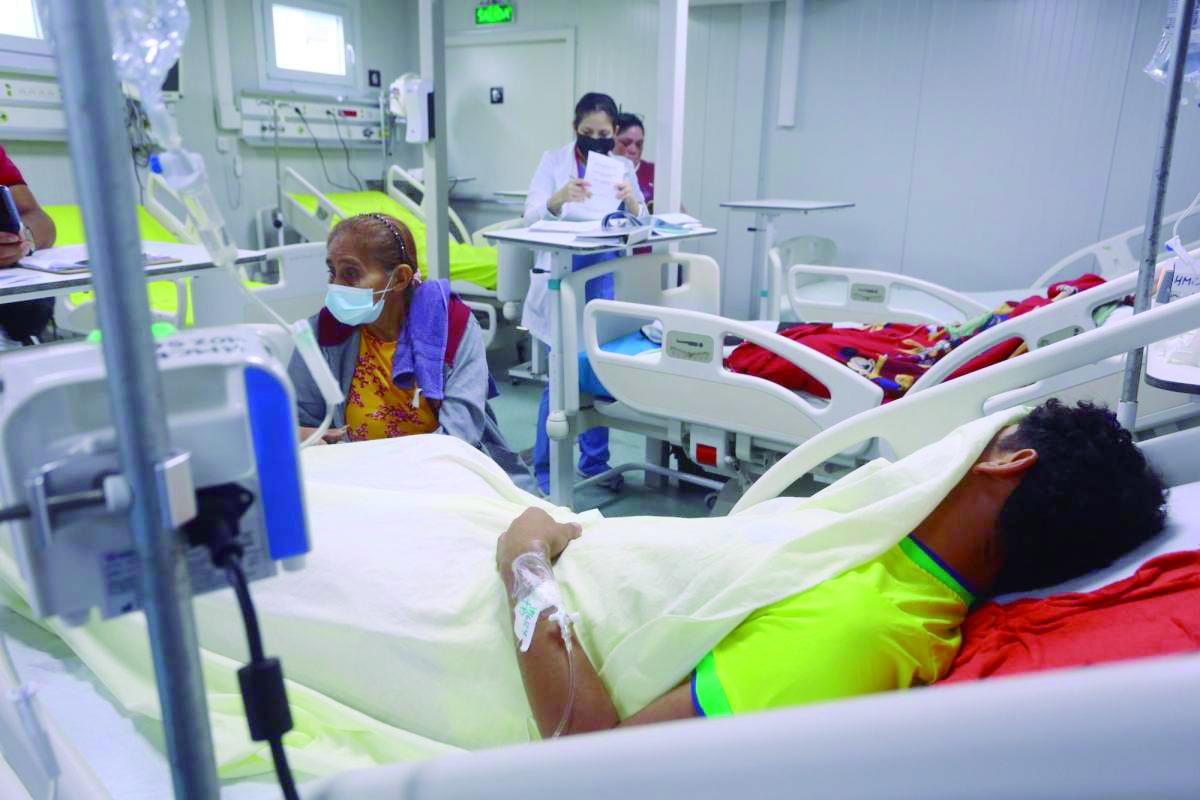 El dengue les arrebata la vida a más de 100 niños y jóvenes