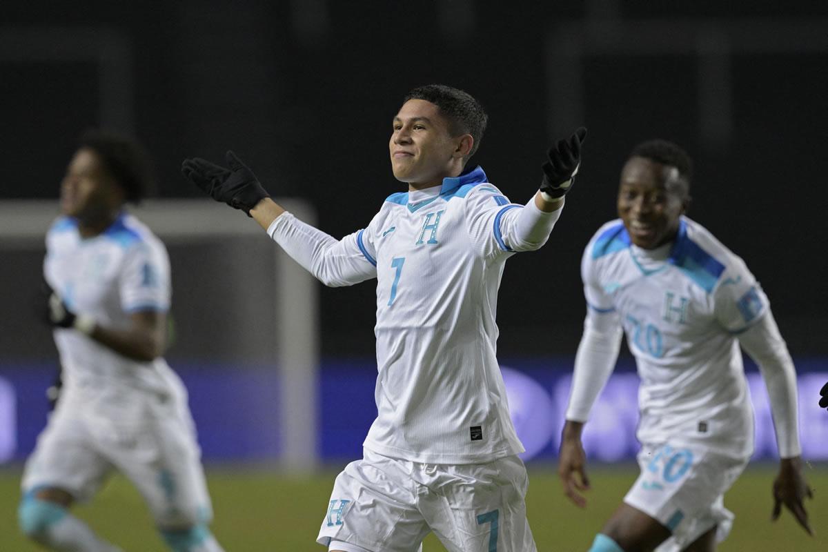 Odín Ramos anotó un golazo en el Mundial Sub-20 en el duelo Honduras vs Francia.