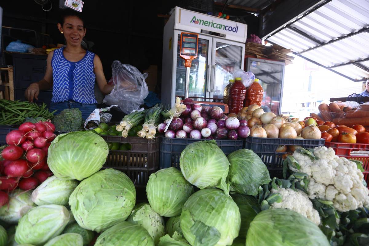 Aumento de precios, escasez y pérdidas deja calor en mercados