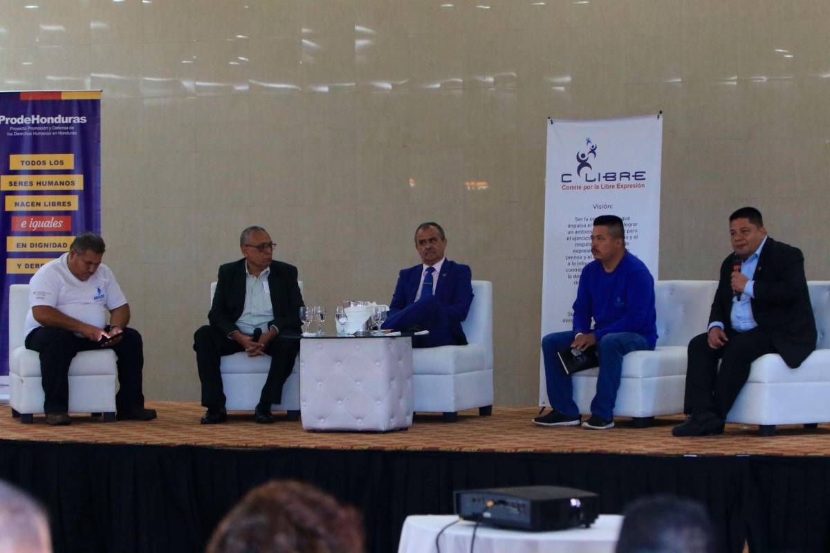 En siete personas invierten fondos para protección