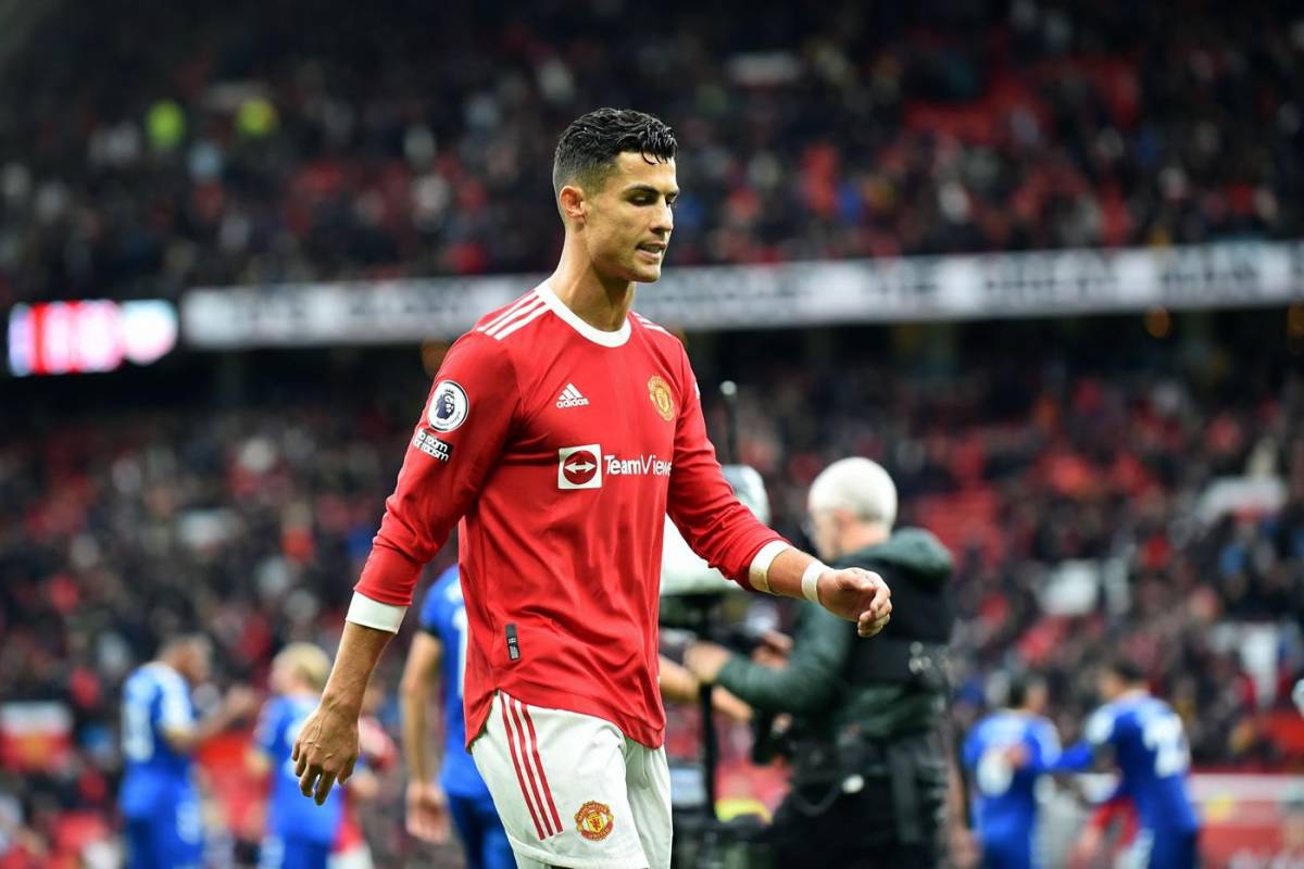 Cristiano Ronaldo se fue frustrado tras el empate del Manchester United.