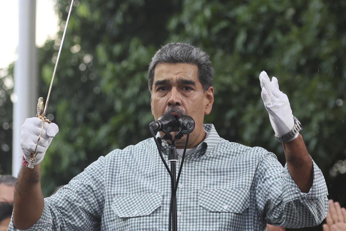 Venezuela llama “farsante” a embajadora Laura Dogu