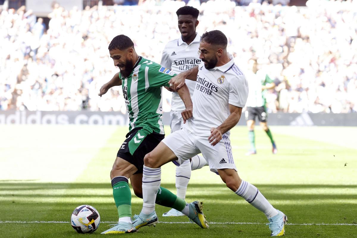 La jugada penal que reclamó el Betis de Dani Carvajal contra Nabil Fekir.