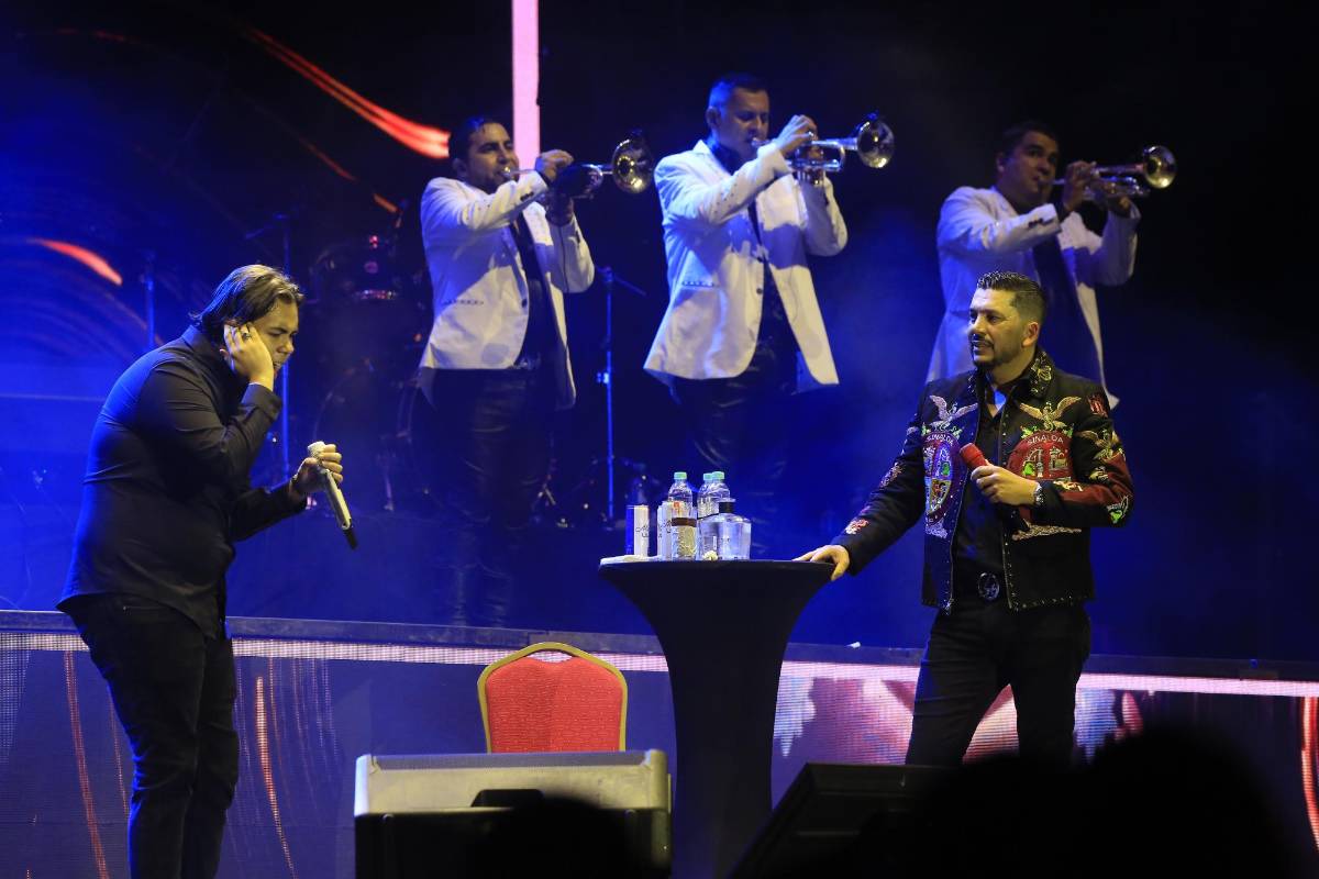 Luis Ángel El Flaco y Conjunto Primavera protagonizan tremenda fiesta romántica