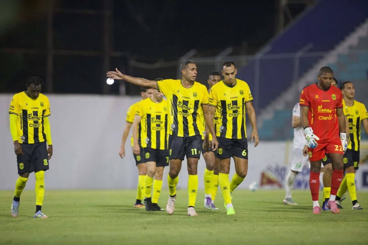 Festín en el Platense-Real España, show de Welcome y jugador salió en camilla