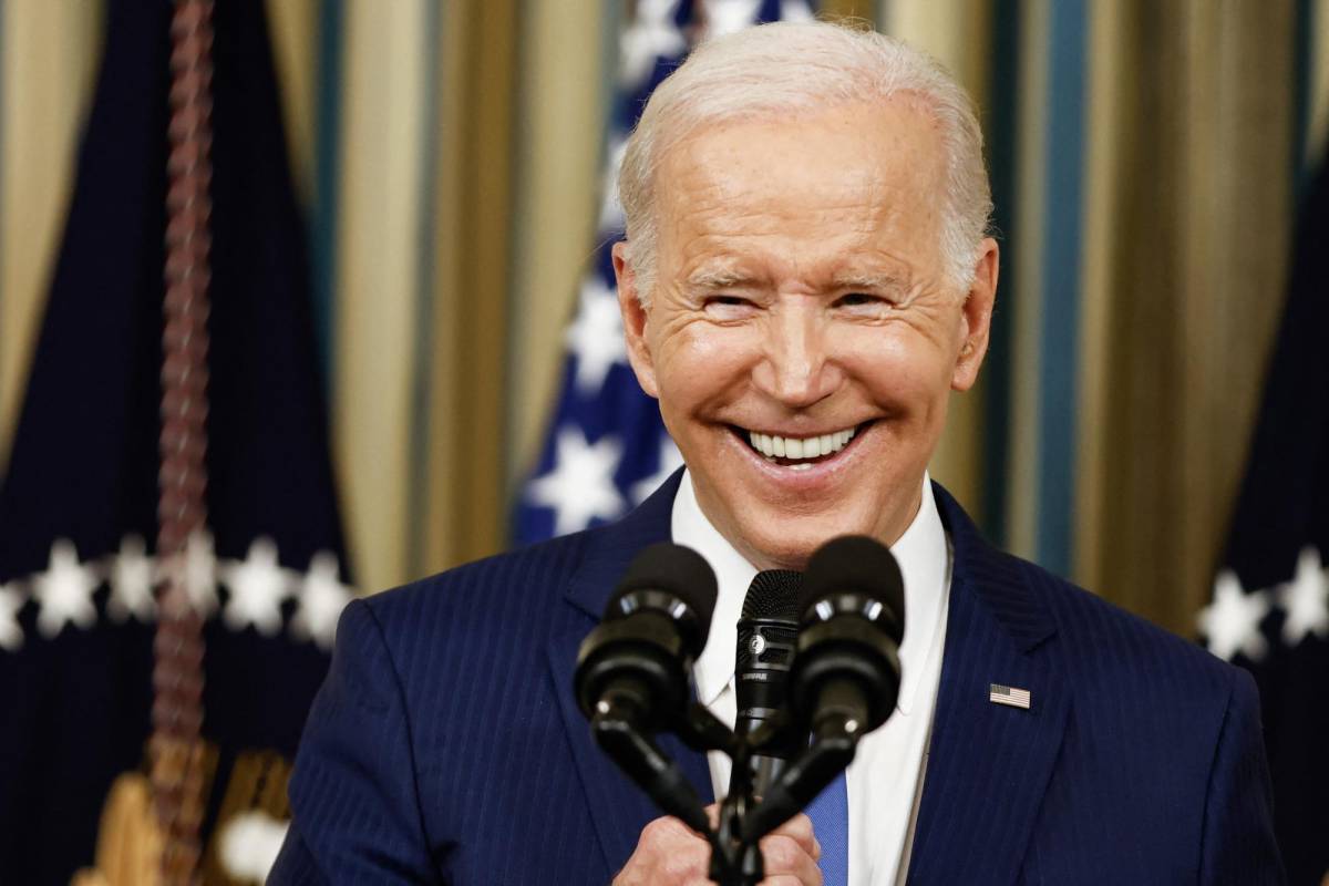 Biden festeja el éxito demócrata que evitó la “ola” republicana en las legislativas