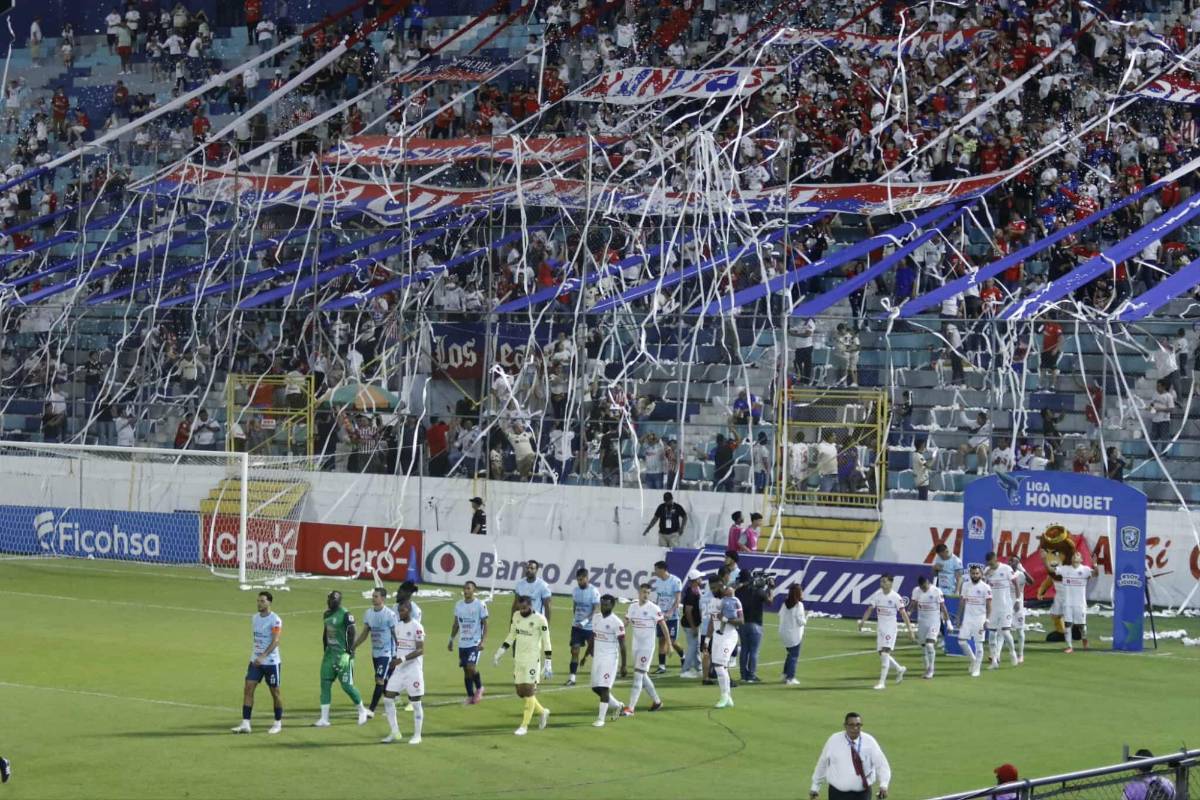 Enfado en el Olimpia-Génesis PN, bronca, reencuentro y bellezas en SPS
