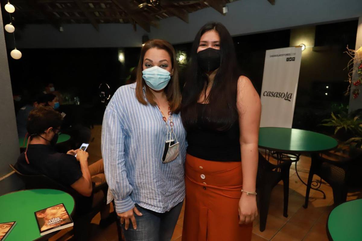 Dennis Arita presenta su nuevo libro “El tigre hambriento”