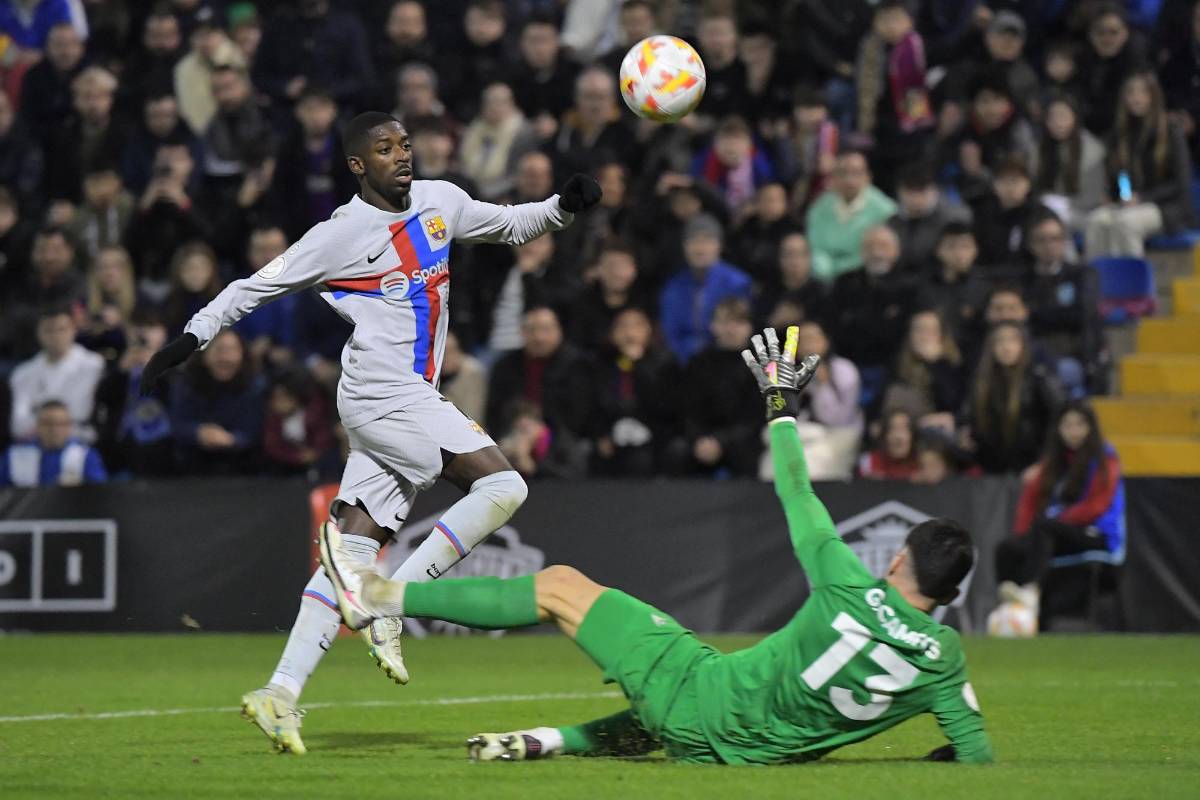 Dembèlè fue el encarado de darle el segundo tanto al Barcelona.