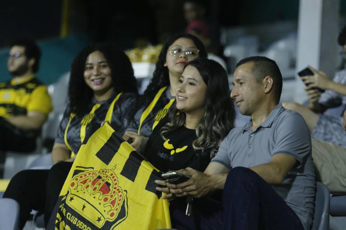 Decepción en Real España, lágrimas y temor por caos tras eliminación vs Motagua