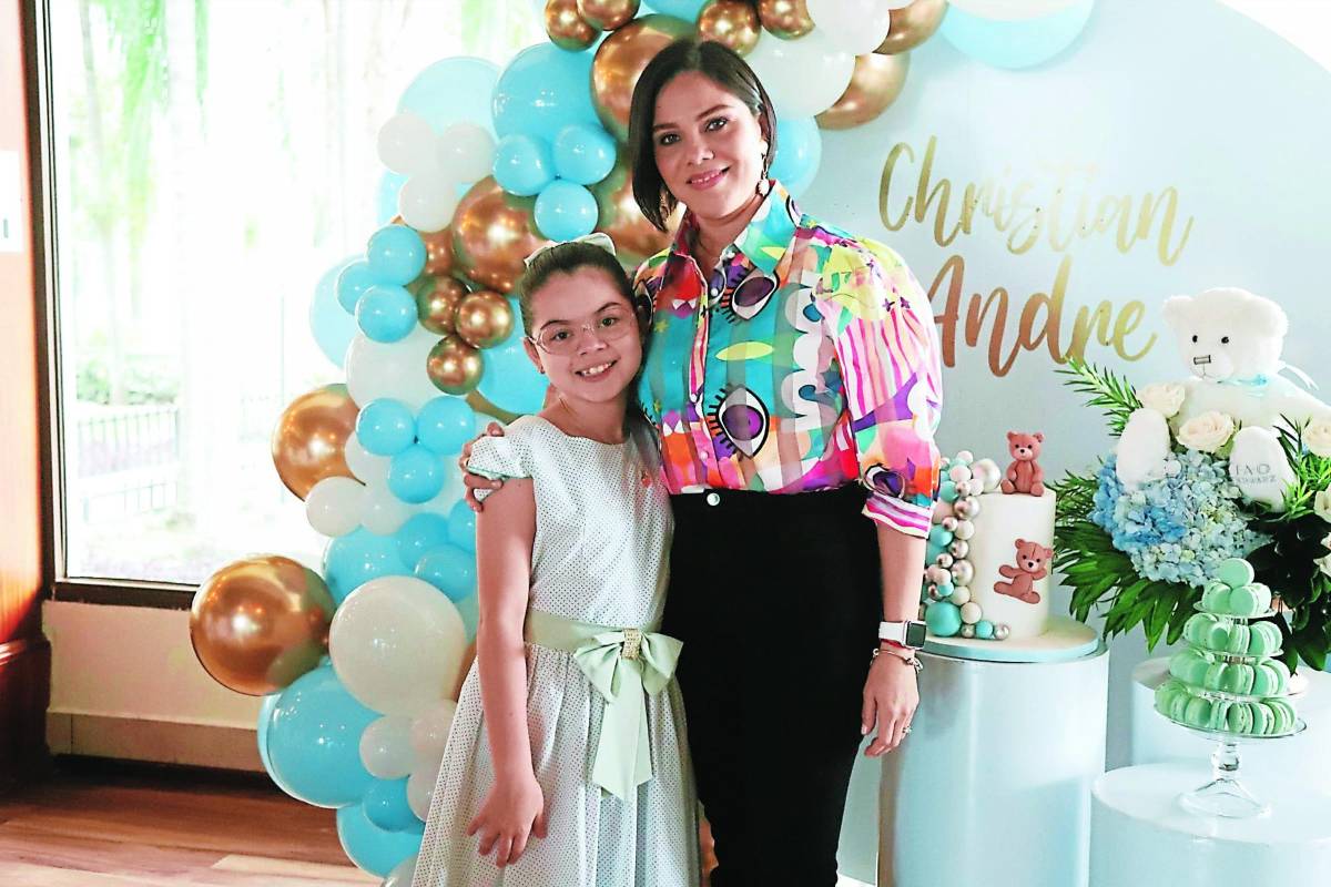 Alegría por el baby shower de Alejandra Grande