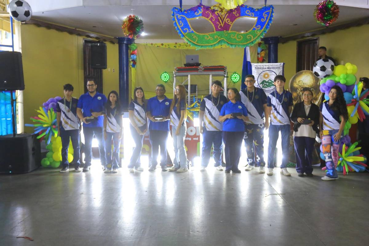 Seniors 2027 de la Kiddy Kat & Morazzanni celebraron a lo grande su inicio de clases