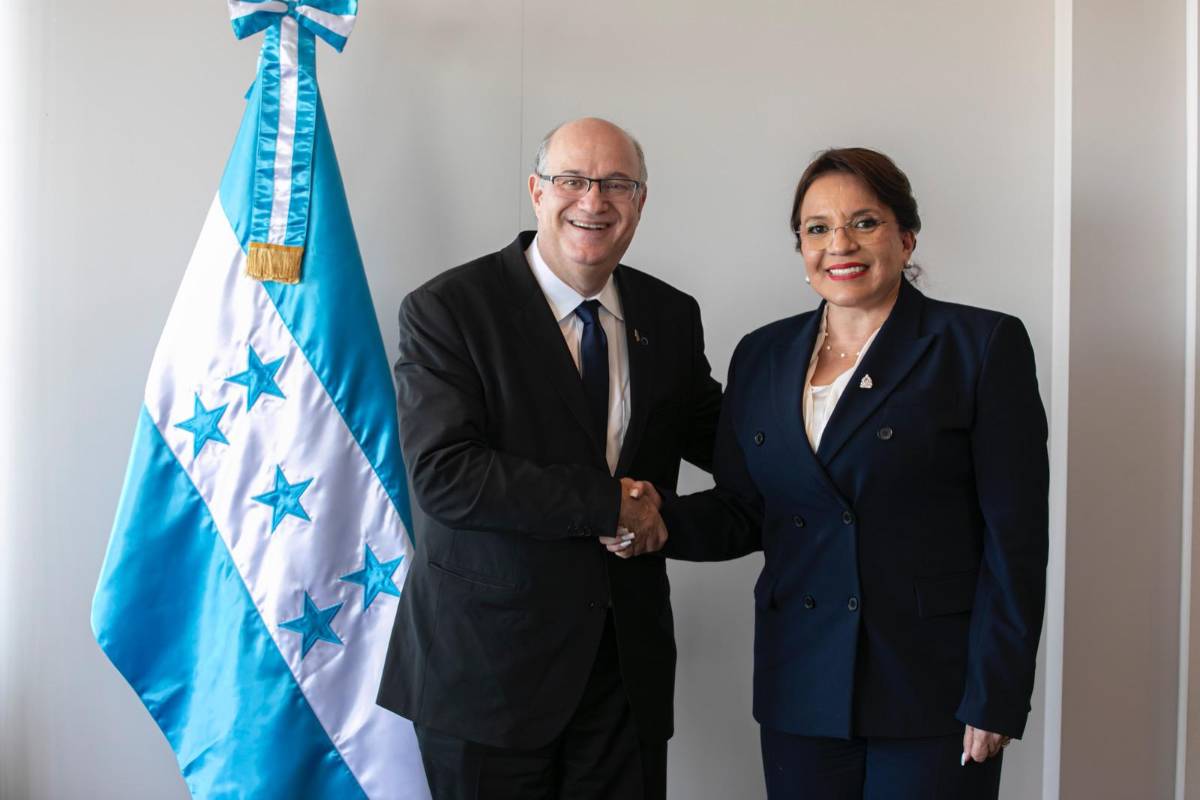 Xiomara Castro gestiona en Bélgica apoyo del BID para Honduras
