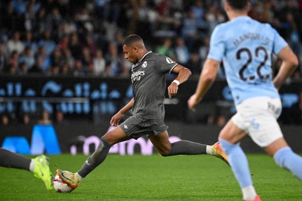 Así le pegó Kylian Mbappé para hacer su golazo ante Celta de Vigo.