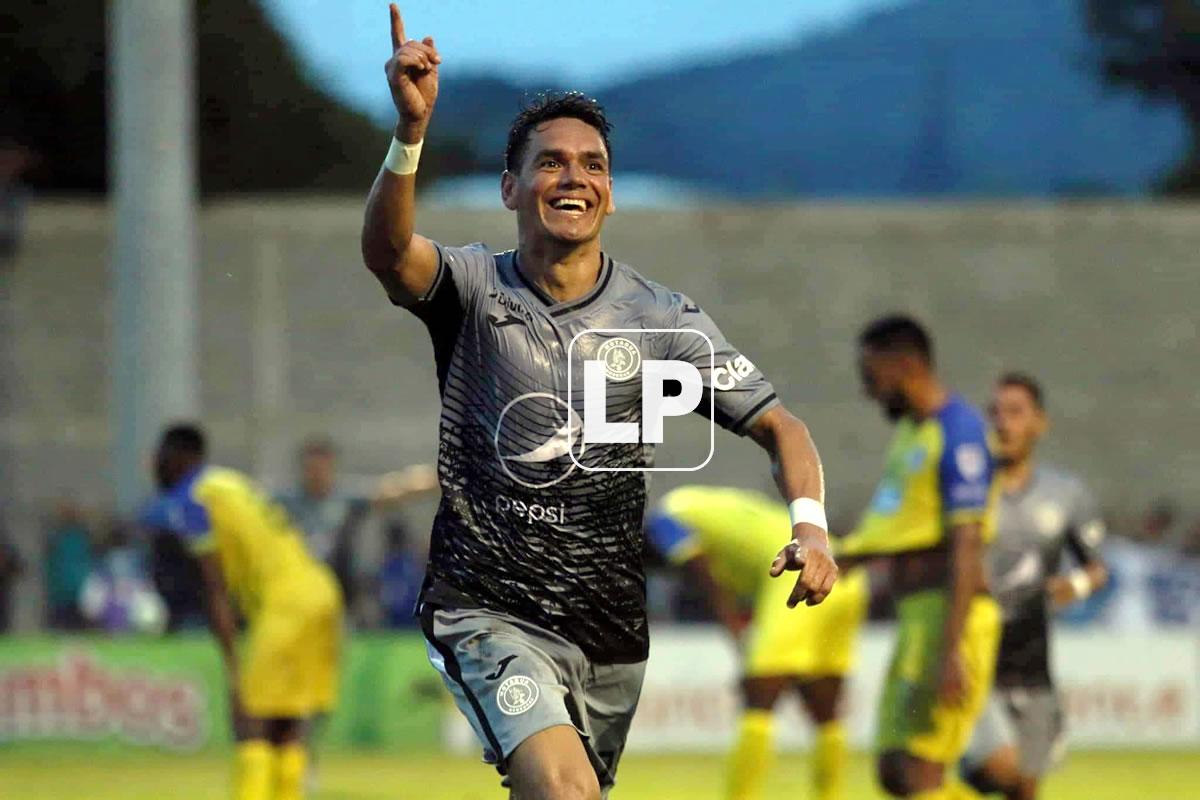 Roberto Moreira marcó su gol 67 en la Liga Nacional. Es el máximo goleador extranjero en el Motagua.