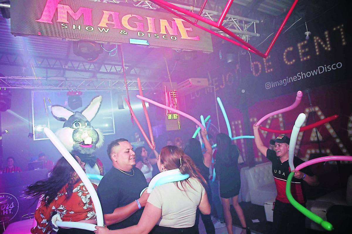 A reventar discotecas y bares en retorno de actividad nocturna