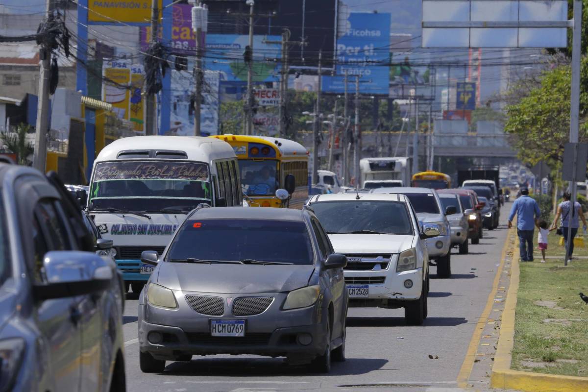 Al menos 56 alcaldías aumentan su tasa municipal vehicular