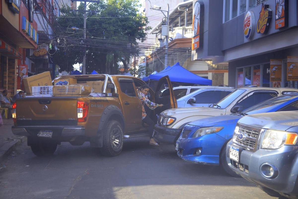Sampedranos piden a las autoridades recuperar el parque y la peatonal