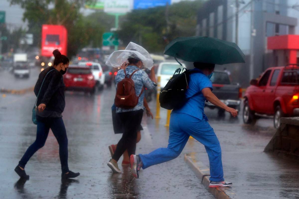 En alerta verde por lluvias en 15 departamentos de Honduras