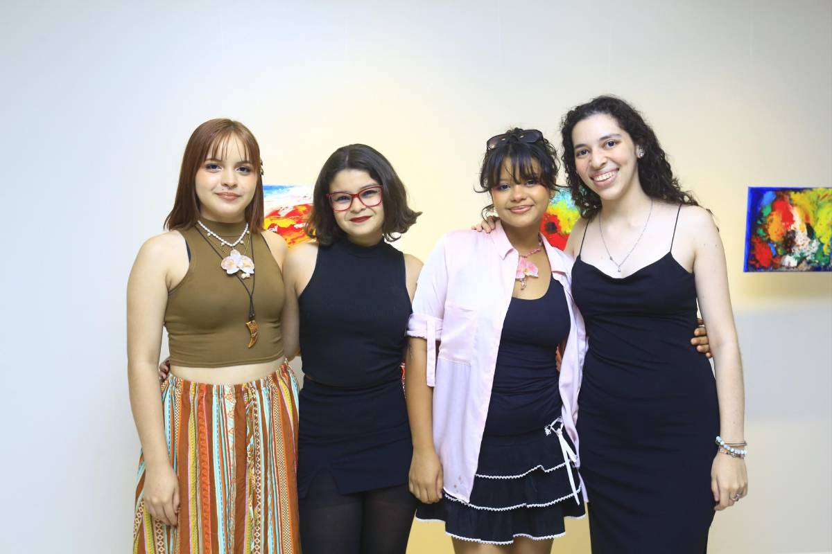 Julio César Contreras presenta “Arrecifes y colores”: arte marino y conciencia ambiental