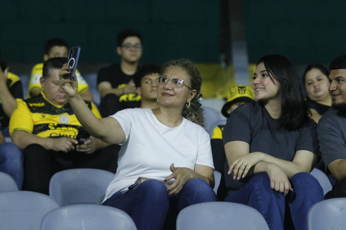 Decepción en Real España, lágrimas y temor por caos tras eliminación vs Motagua