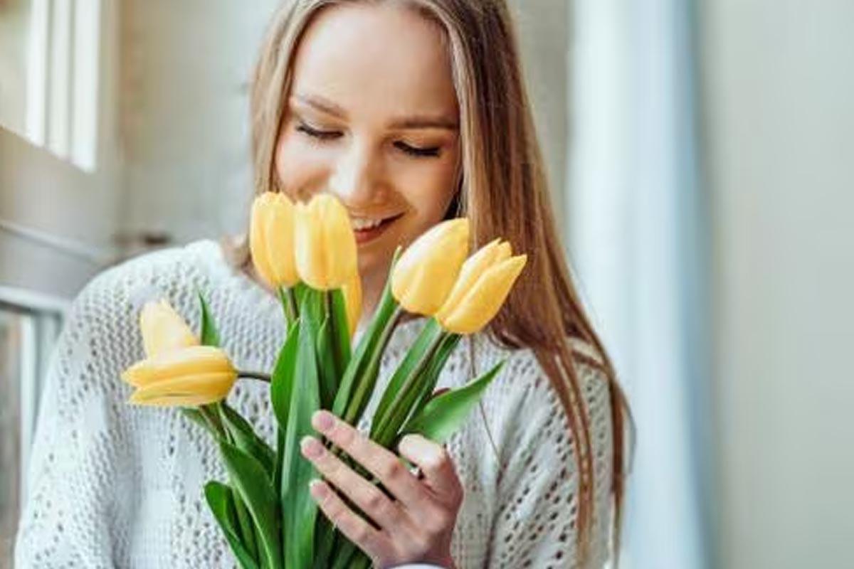 ¿Qué se celebra el 21 de marzo y por qué se regalan flores amarillas?