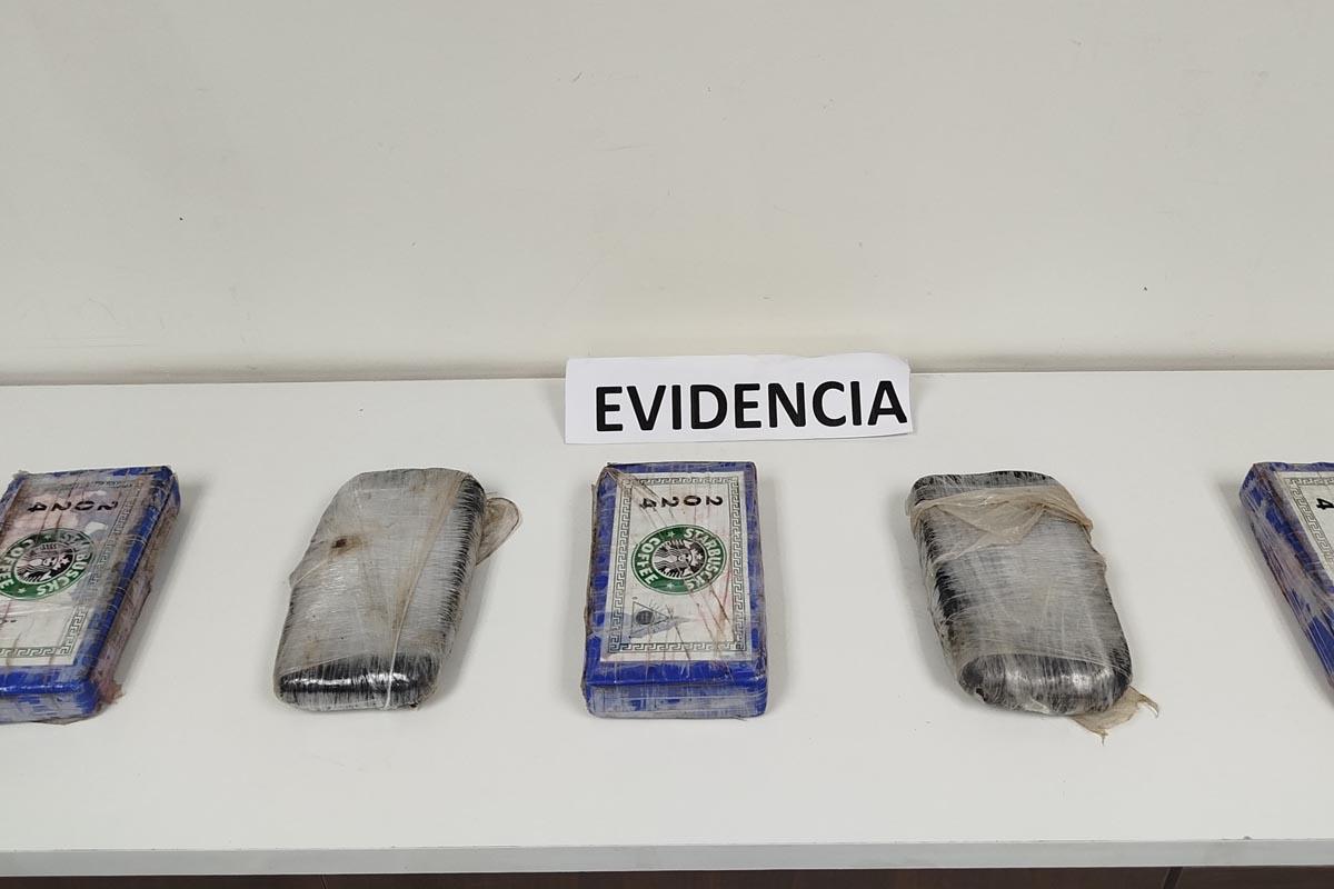 Los kilos de cocaína están etiquetados con una reconocida marca de café.