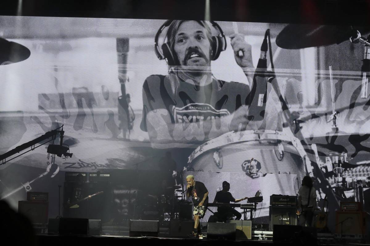 Foo Fighters gana tres Grammy una semana después de la muerte de su baterista