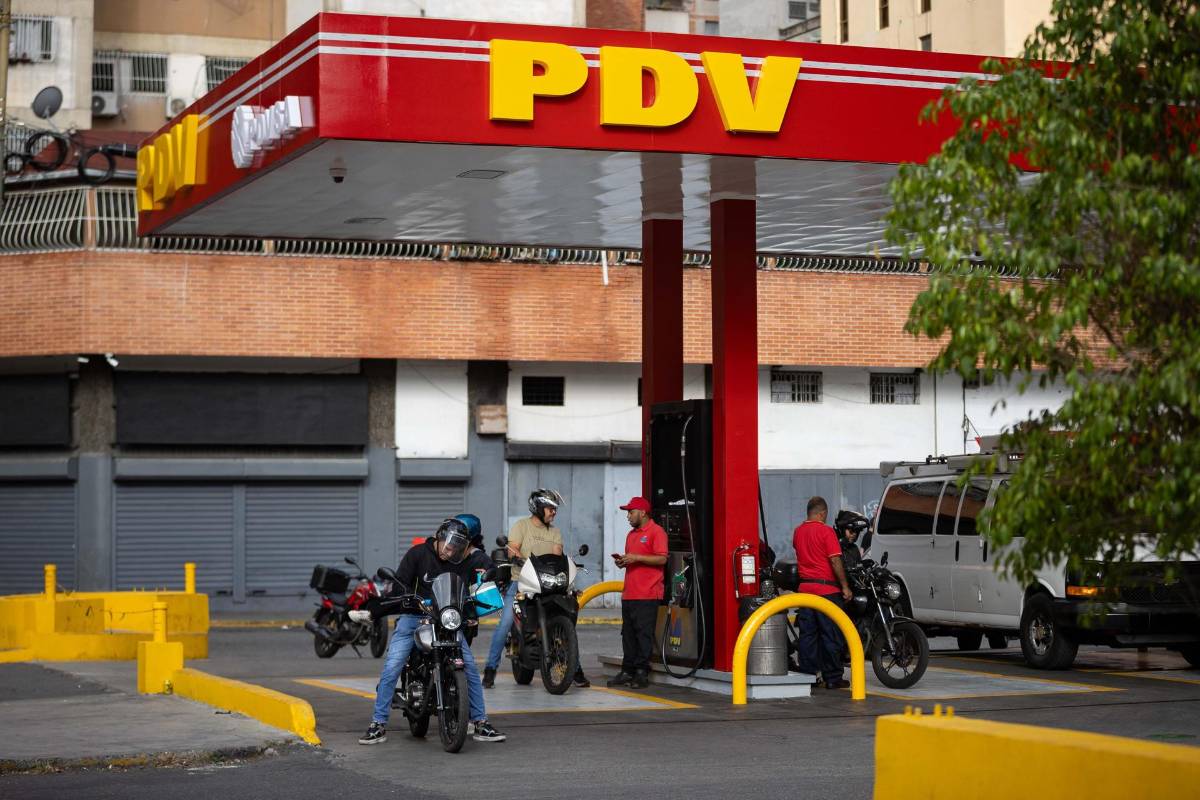 Calles vacías y filas en supermercados: así amanece Caracas tras la captura de Maduro