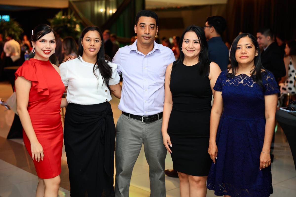 Fotos: Cóctel de graduandos 2026 de la UTH en San Pedro Sula