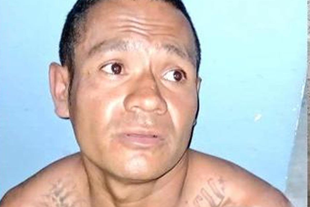 Hallan muerto a reo acusado de matar a su expareja, hija y dos nietas