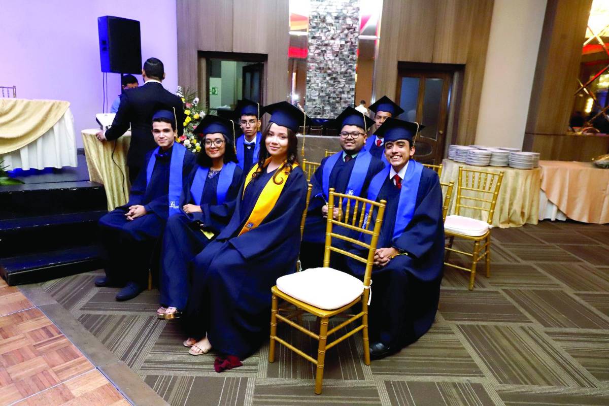 Los jovencitos mostraron su ilusión por este nuevo logro.