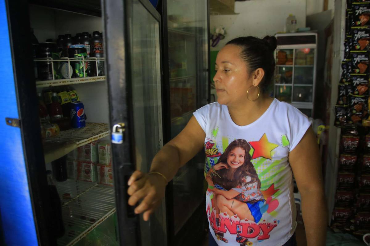 El comercio fue afectado por dos días y los comerciantes reportaron pérdidas por descongelamiento de carnes y lácteos y cierre de negocios.