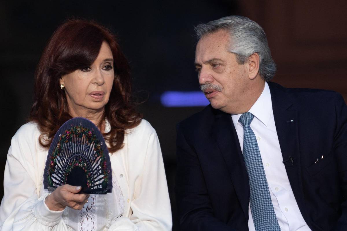 Presidente de Argentina propone que Buenos Aires deje de ser la capital del país