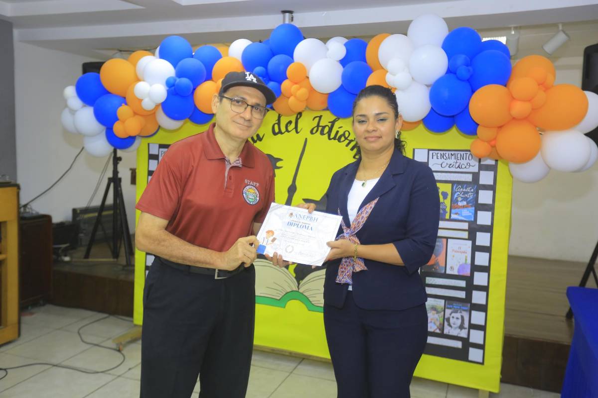 Niños y adolescentes sampedranos proyectan su talento en la declamación