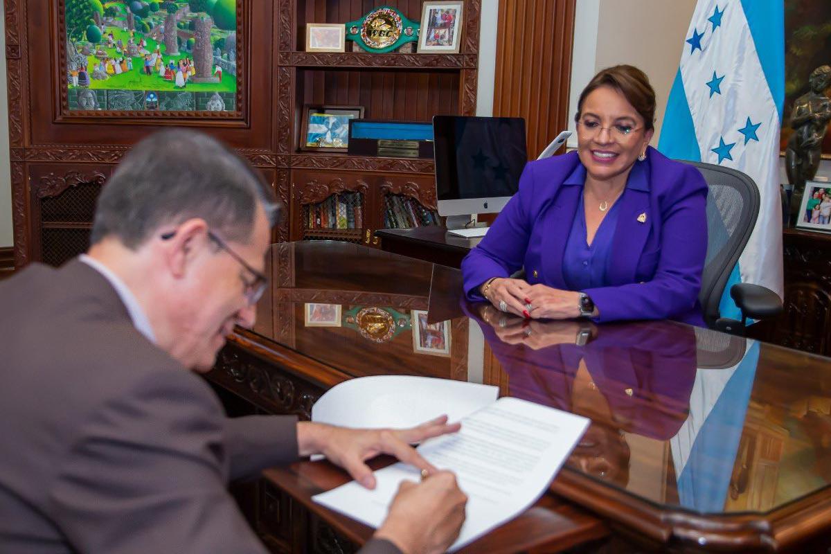 Xiomara Castro aún no revela evaluaciones de sus ministros