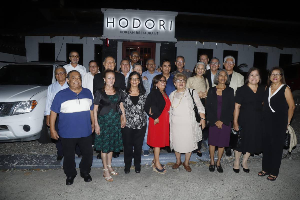 Excompañeros del Debe y Haber se reencuentran