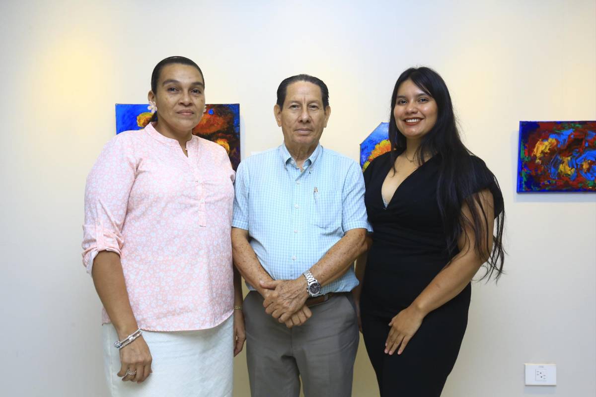 Julio César Contreras presenta “Arrecifes y colores”: arte marino y conciencia ambiental