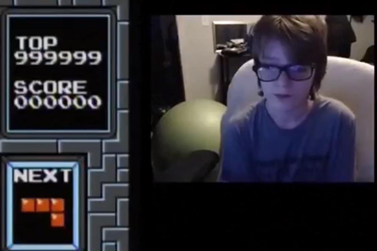 Niño de 13 años venció a Tetris por primera vez en la historia