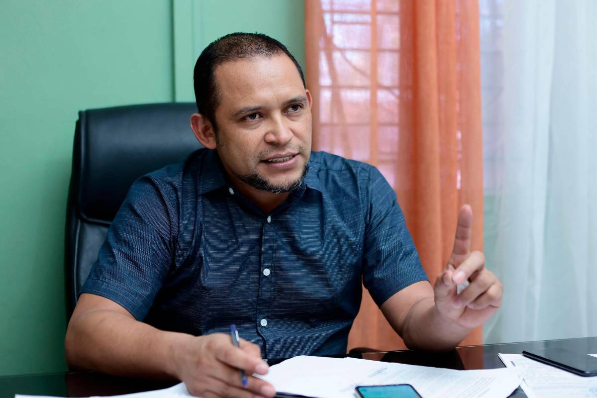 Departamental de Educación de Cortés se queda sin director