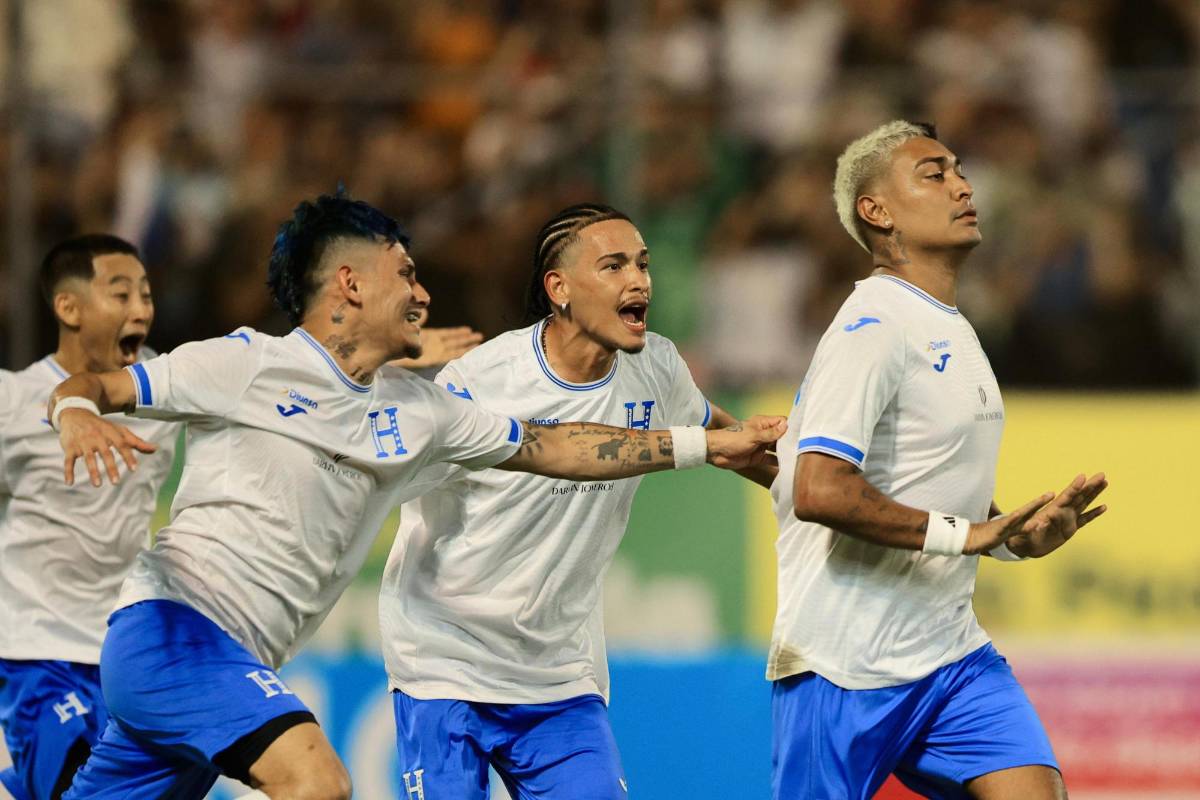 Así celebró Supremo su primer gol con Milagro Flores en el estadio Morazán