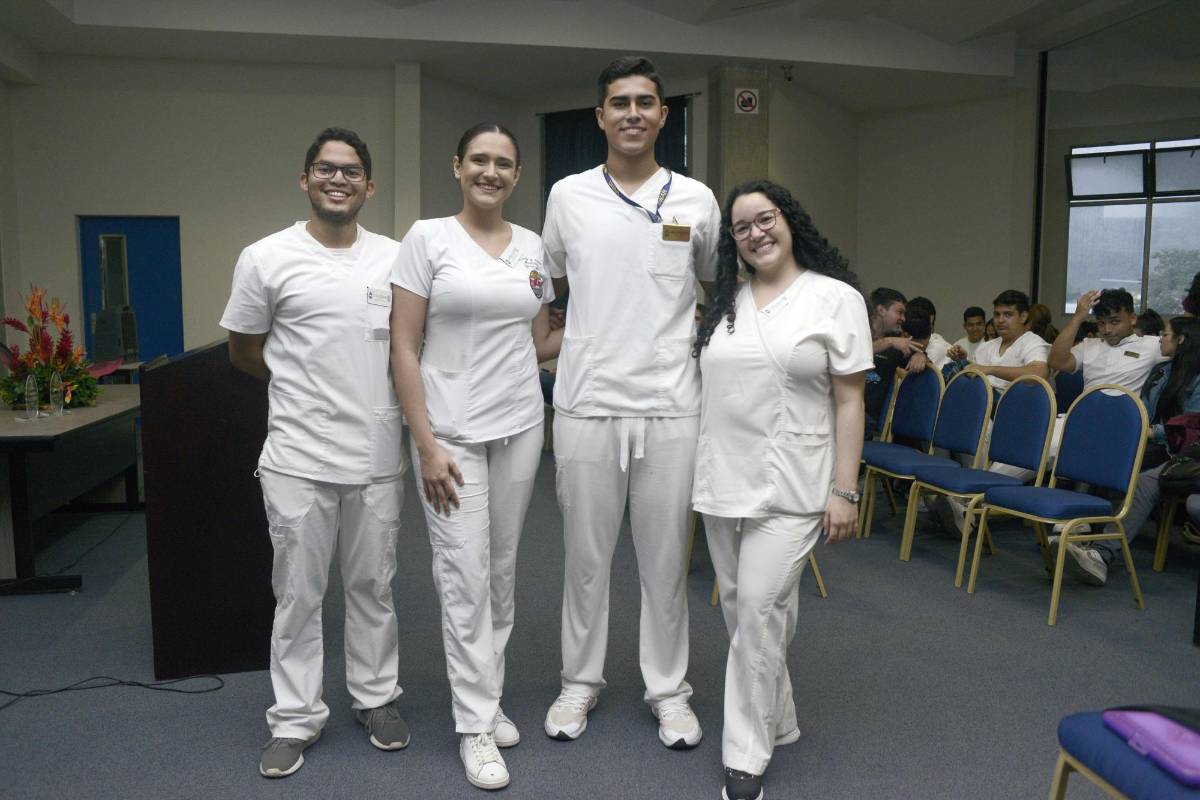 Luis Guevara, Andrea Suazo, Mario Barrientos y GabrielaDel Cid