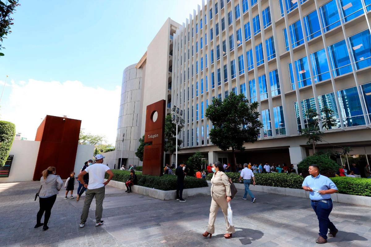 Finanzas públicas reflejan un superávit de L30,747.1 millones